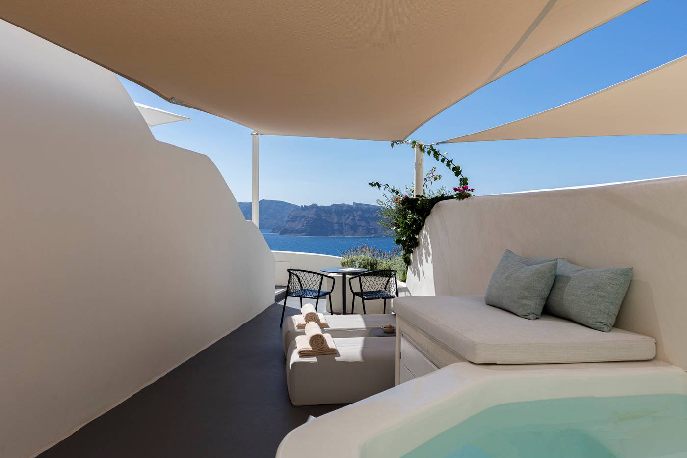 Canaves-Oia-Suites---Adults-Only-Room-74