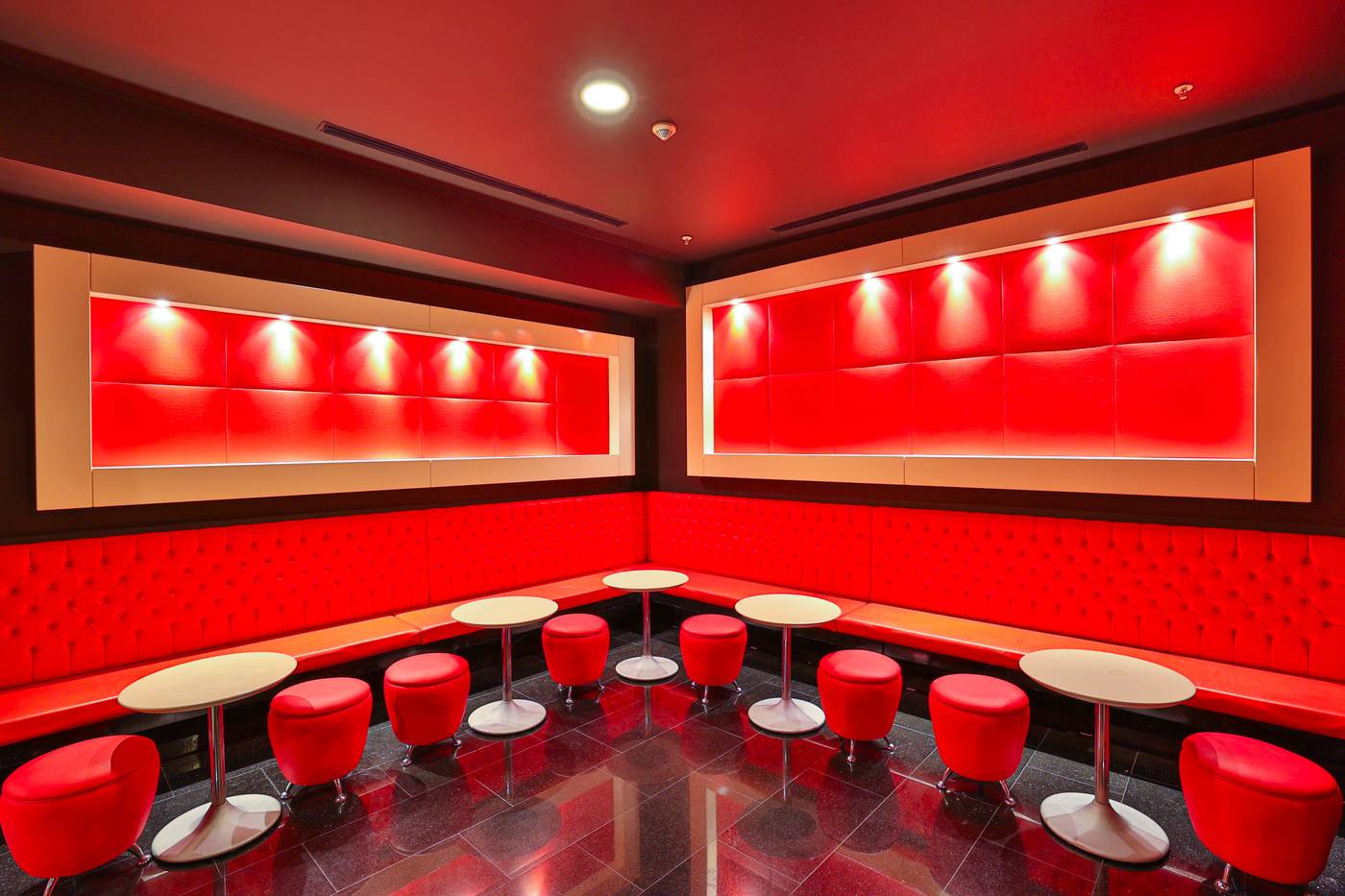 Crystal-Family-Resort-Bar-56