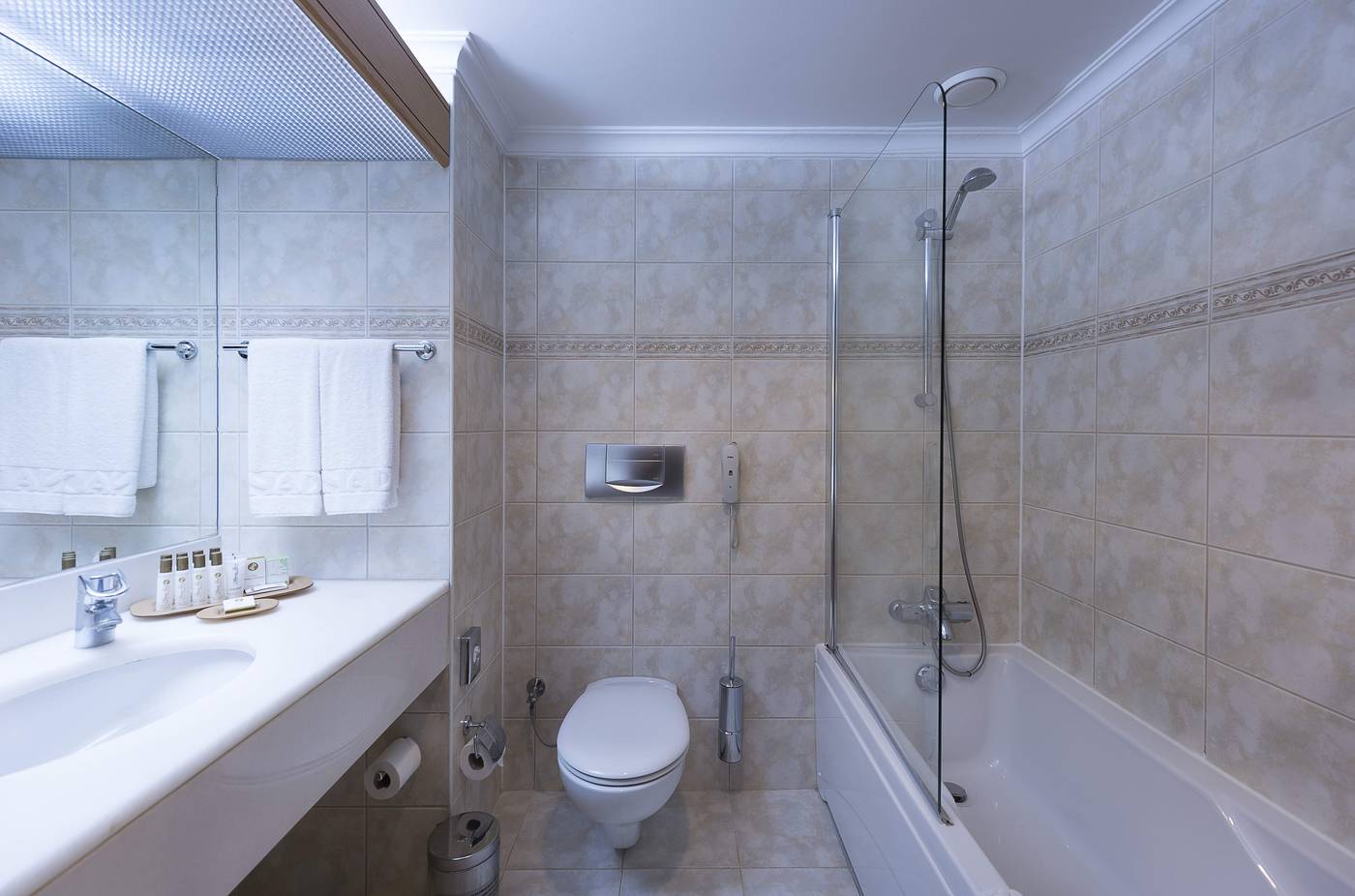 Xanadu-Resort-Room-45