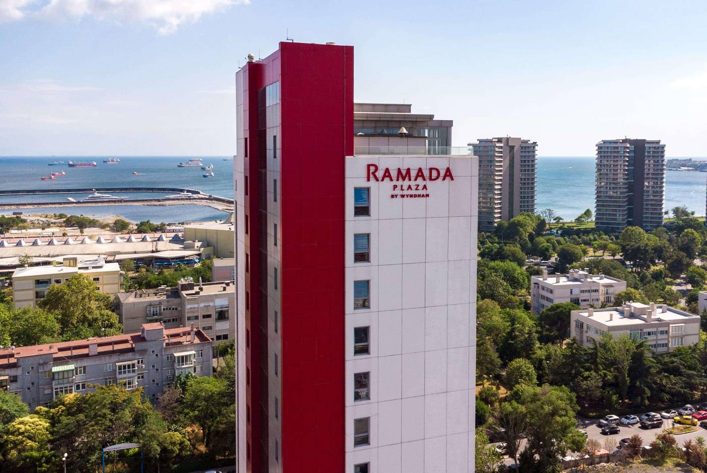 Ramada-Hotel---Suites-by--Istanbul-Atakoy-General-view-55