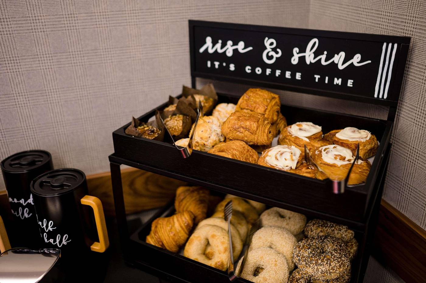 Cambria-Hotel-Boston-Somerville-Restaurant-60