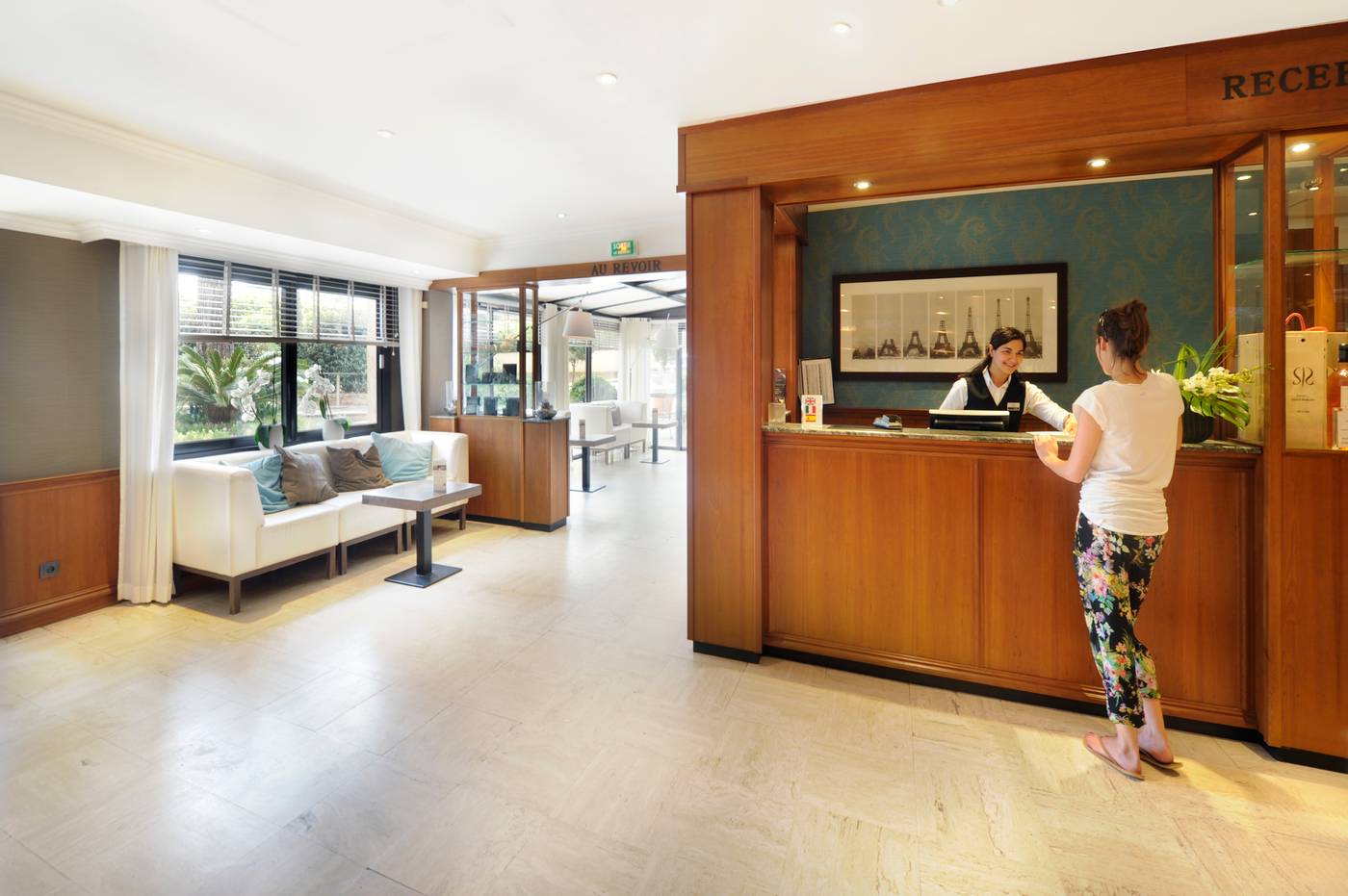 Hotel-Saint-Aygulf-Lobby-53