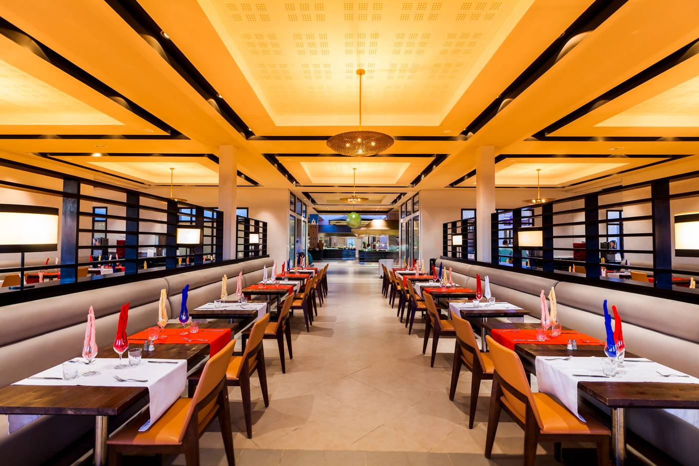 Aqua-Mirage-Club---Aqua-Parc---All-Inclusive-Restaurant-45