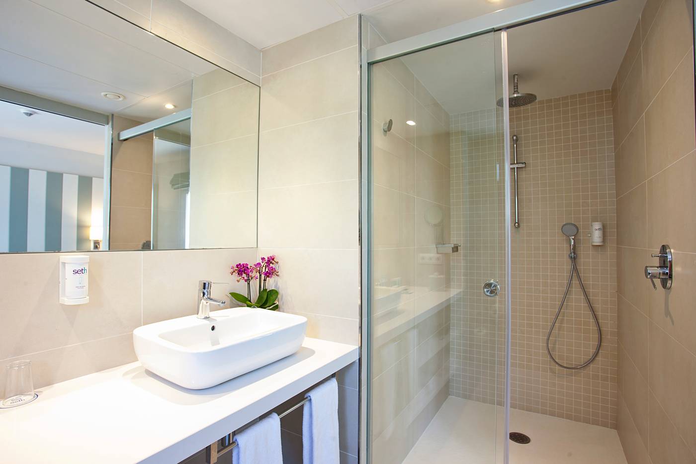 Hotel-55-Santo-Tomas-Room-36