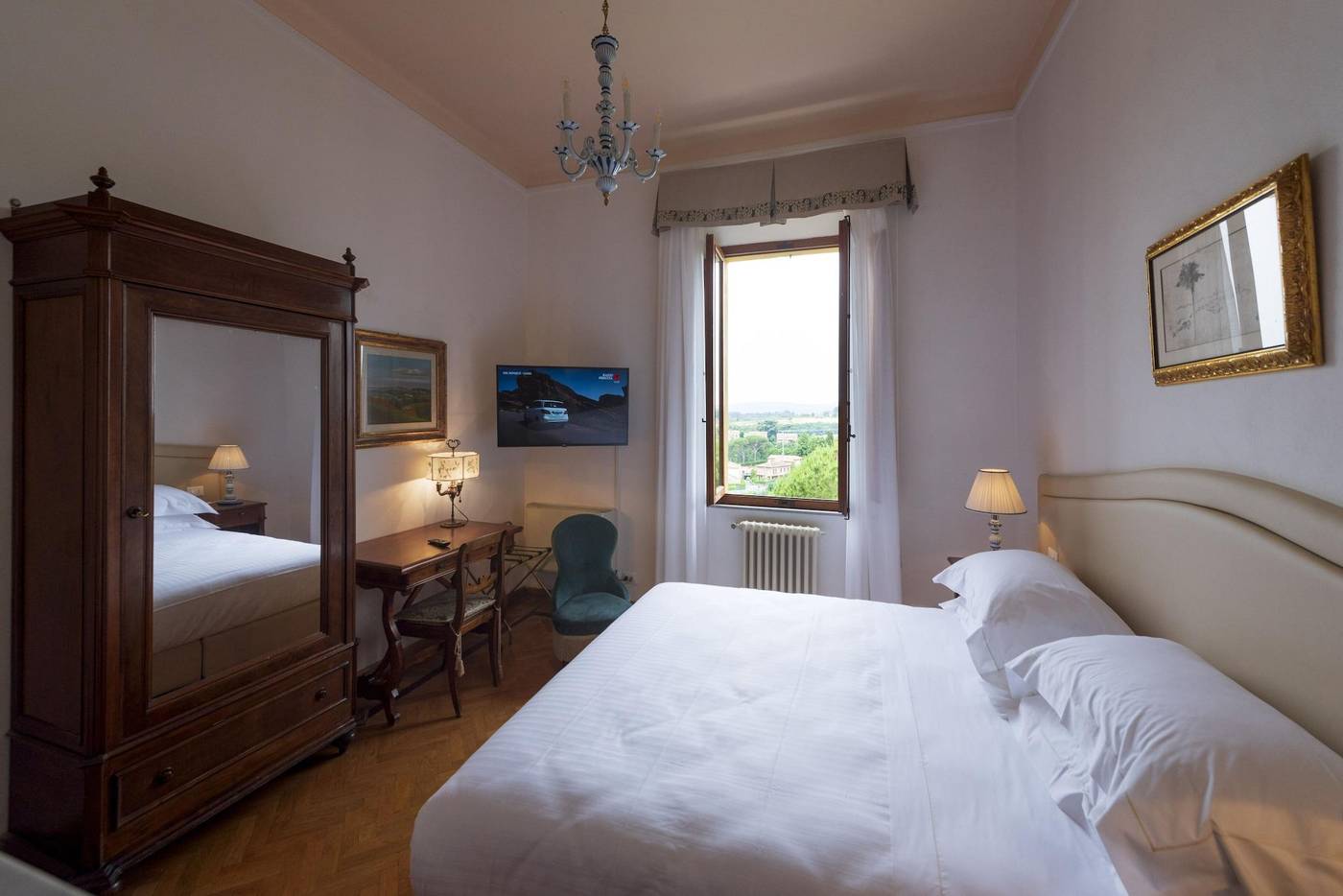 Villa-Scacciapensieri-Room-19