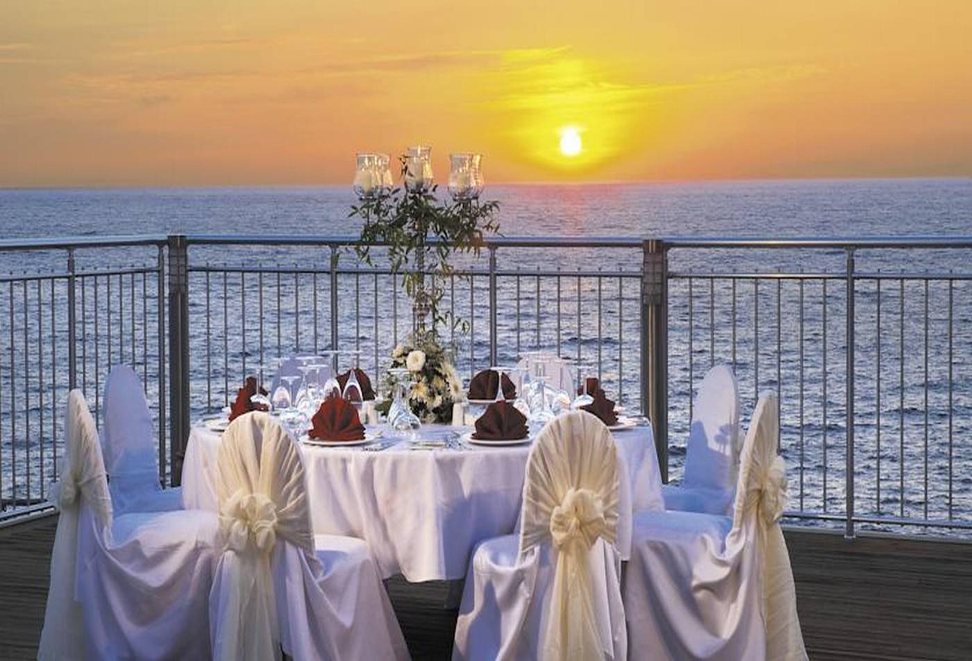 Korumar-Hotel-De-Luxe-Restaurant-51