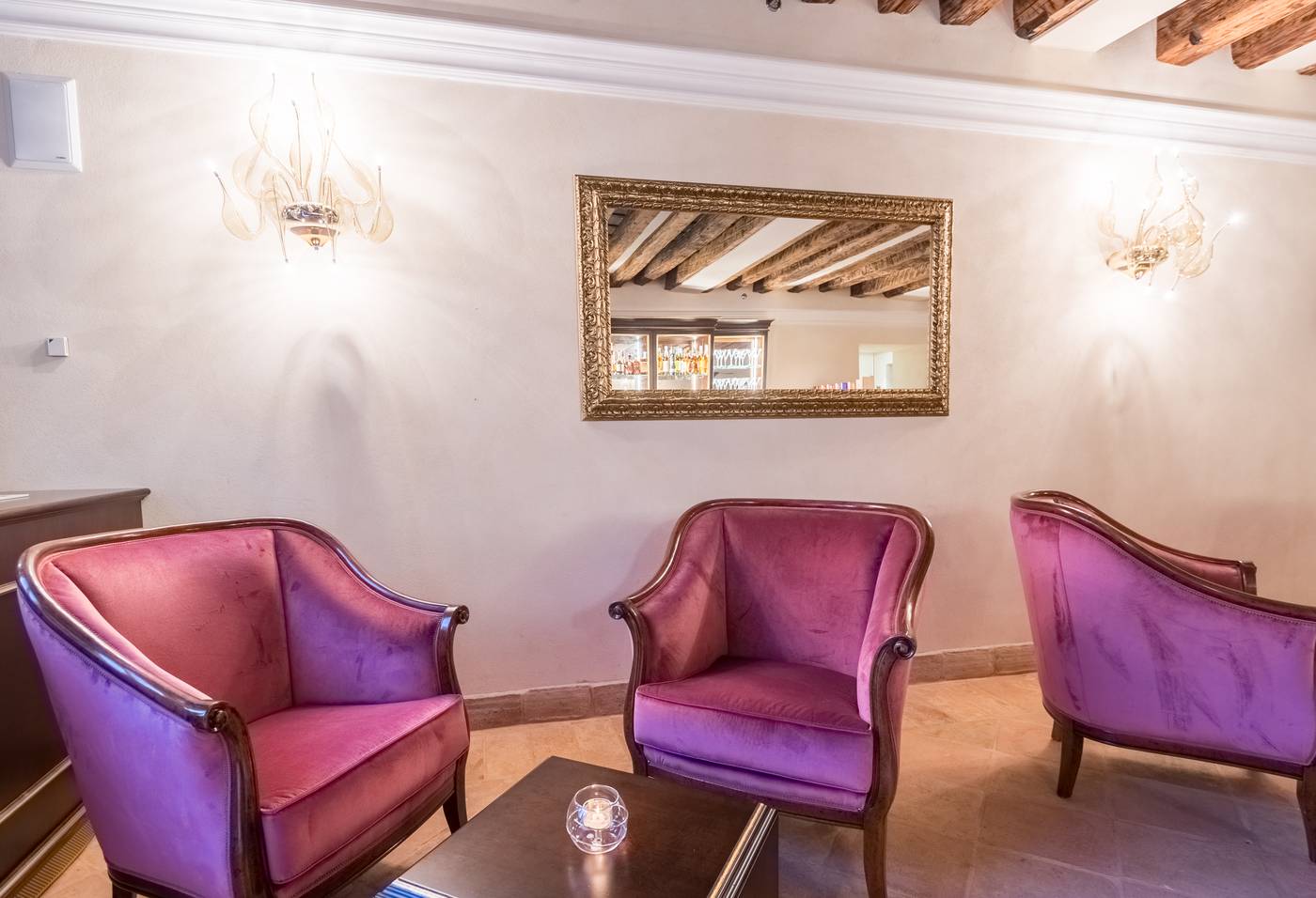 Nani-Mocenigo-Palace-Bar-17