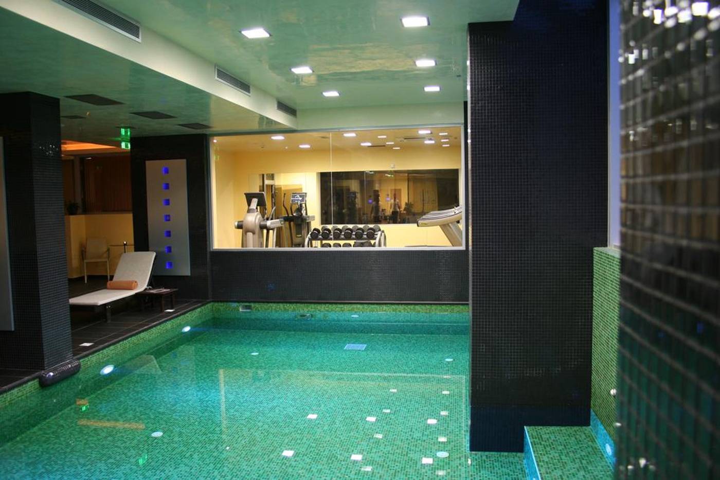 Royal Paradise Beach Resort & Spa