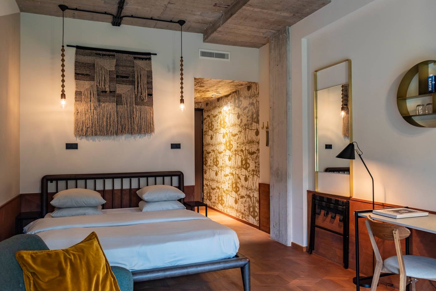 Hotel-V-Fizeaustraat-Room-40