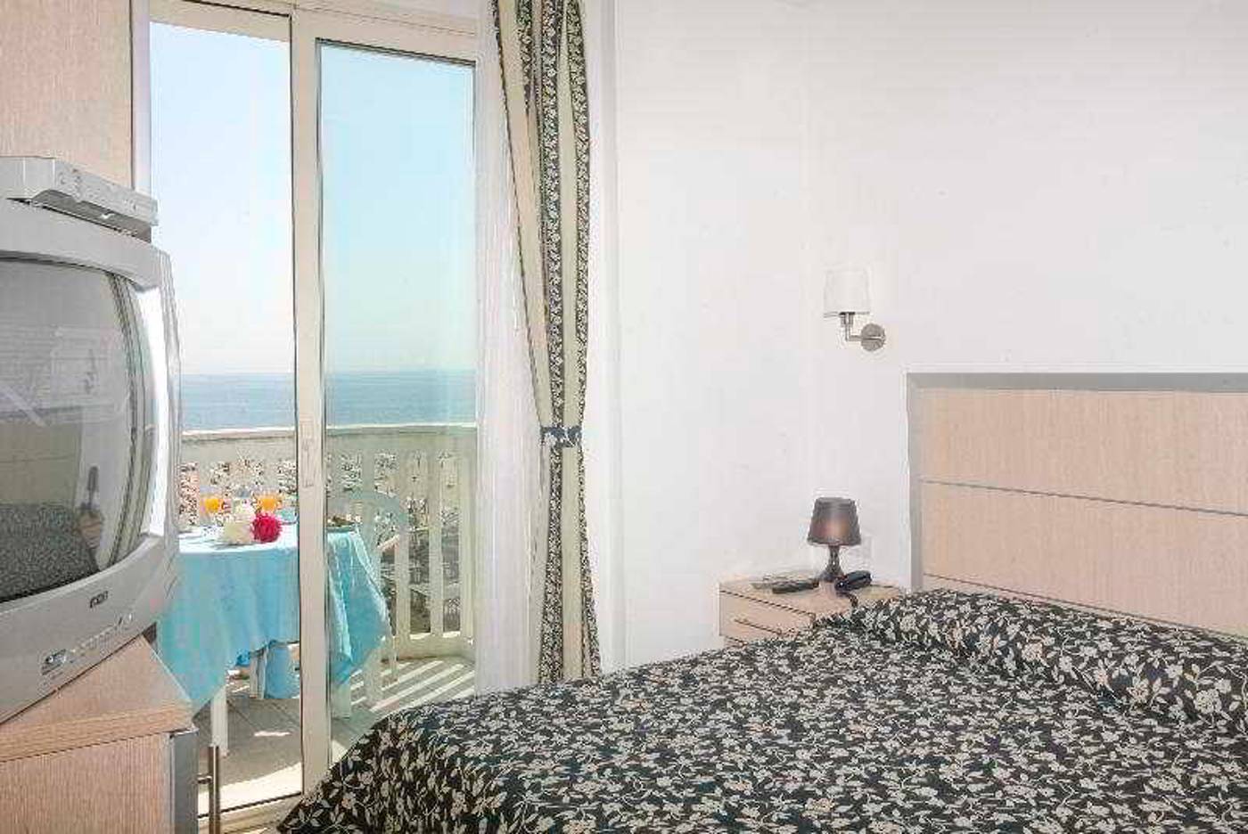 Hotel Residence T2-Italy-RIMINI-Room-6