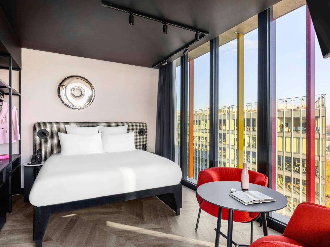 Tribe-Budapest-Stadium-Room-8