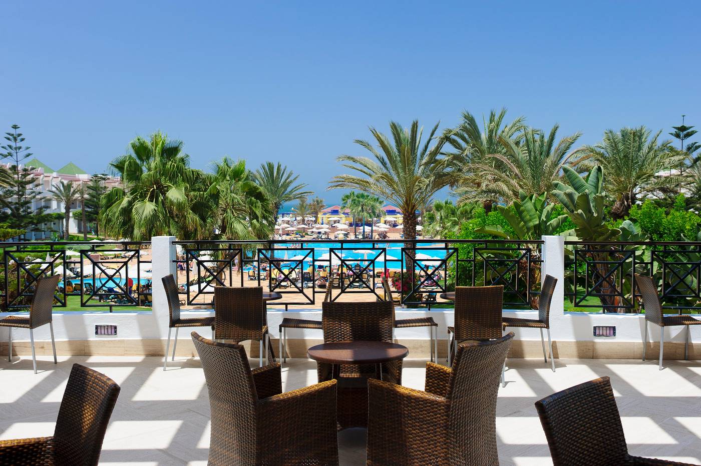 Iberostar-Waves-Founty-Beach-Terrace-11