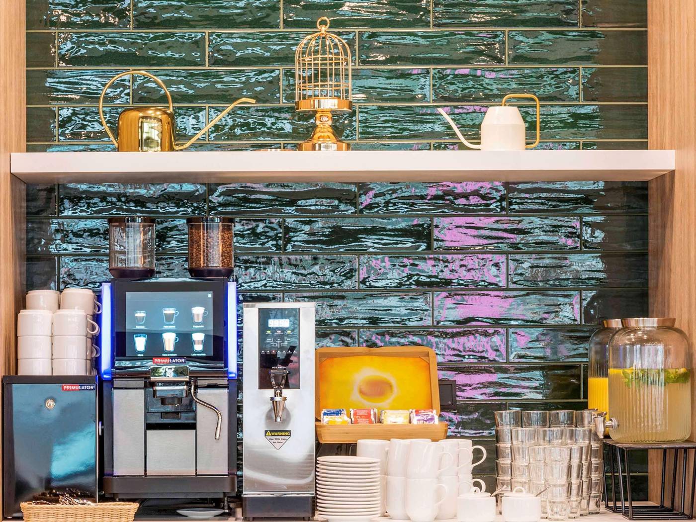 Ibis-Styles-Krakow-East-Bar-25