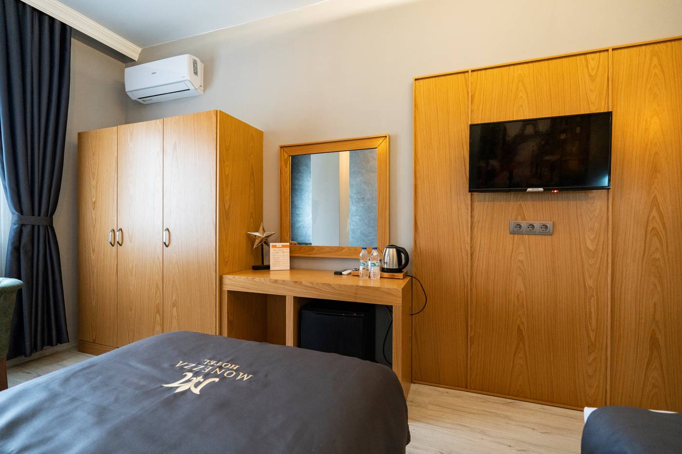 Monezza-Hotel-Room-6