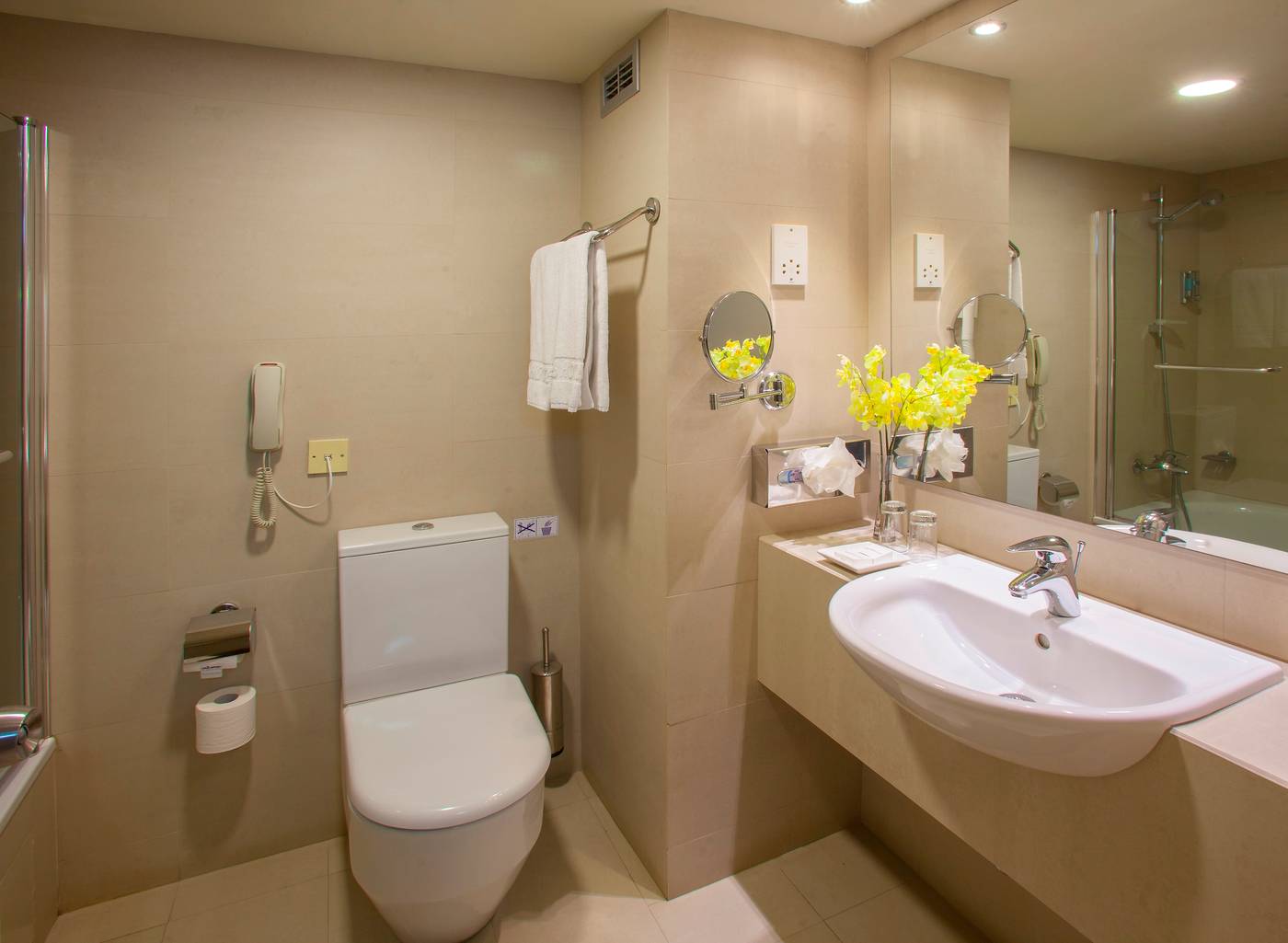 Louis-Imperial-Beach-Room-35