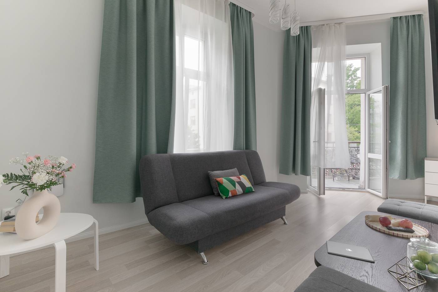 Platinum-Suite-Room-33