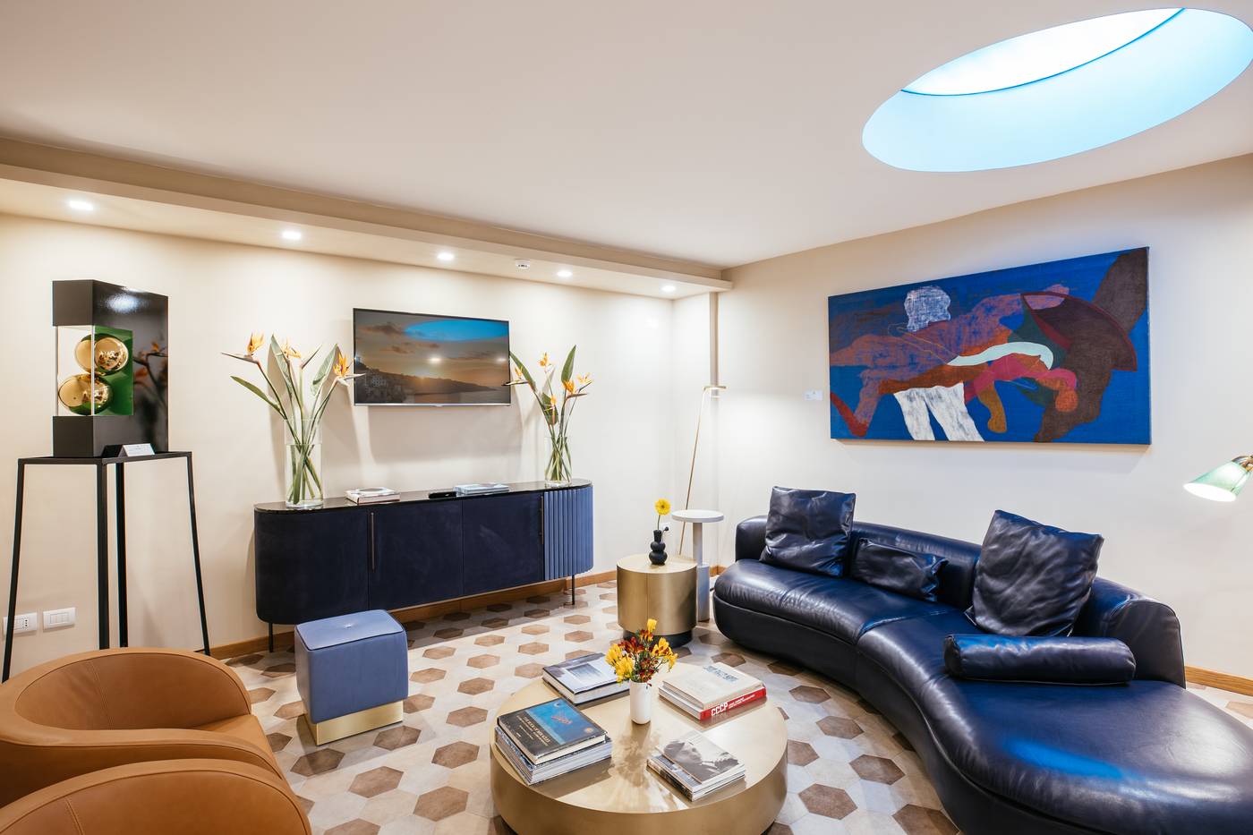 Villa-Fiorella-Art-Lobby-52