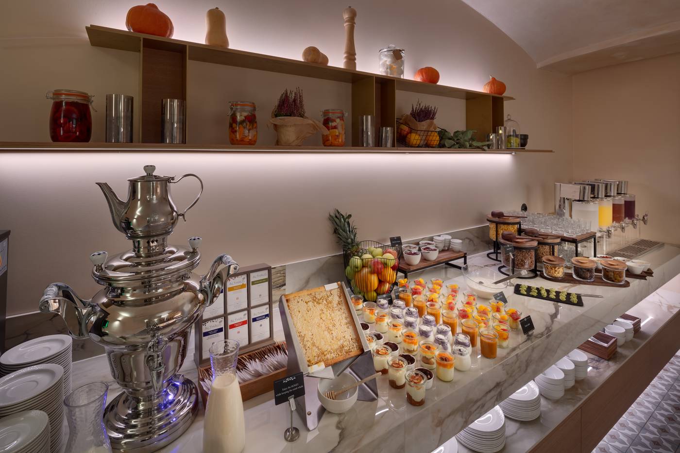 Hotel-BOOKQUET-Restaurant-30