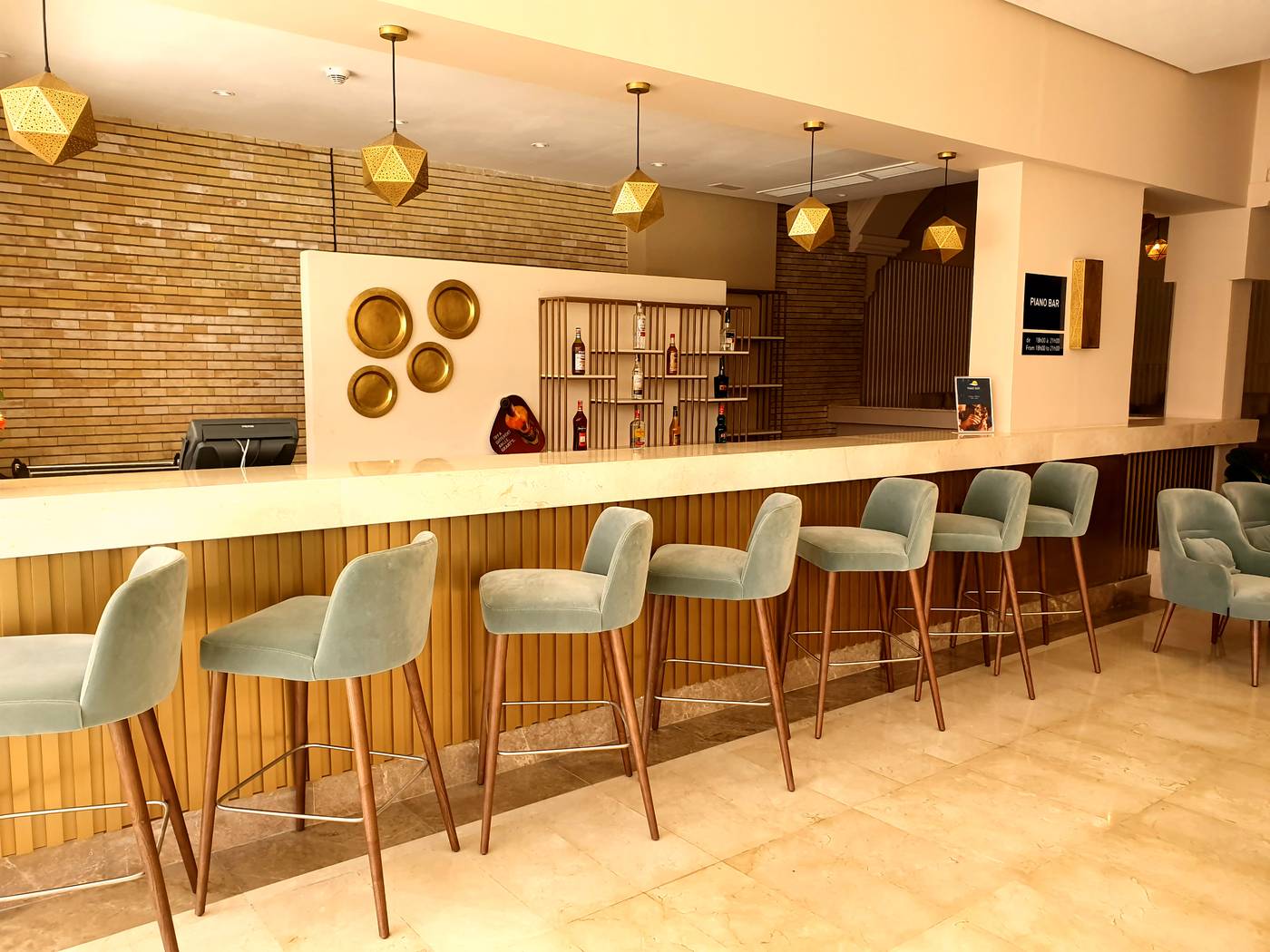 TUI-BLUE-Medina-Gardens---Adults-Only-Bar-50