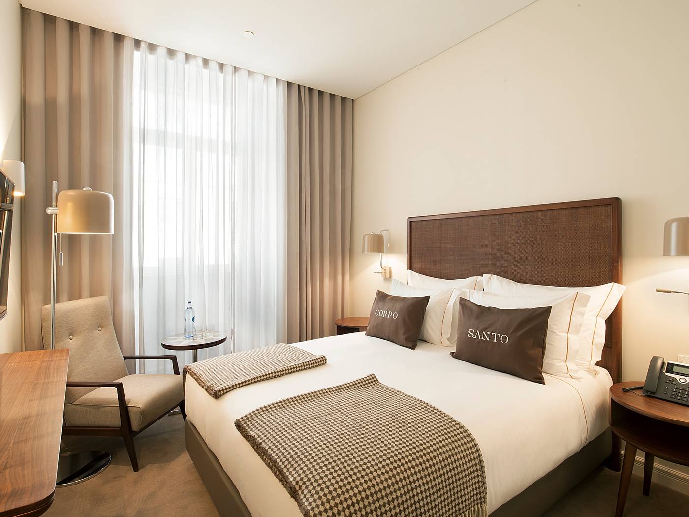 Corpo-Santo-Lisbon-Historical-Hotel-Room-14