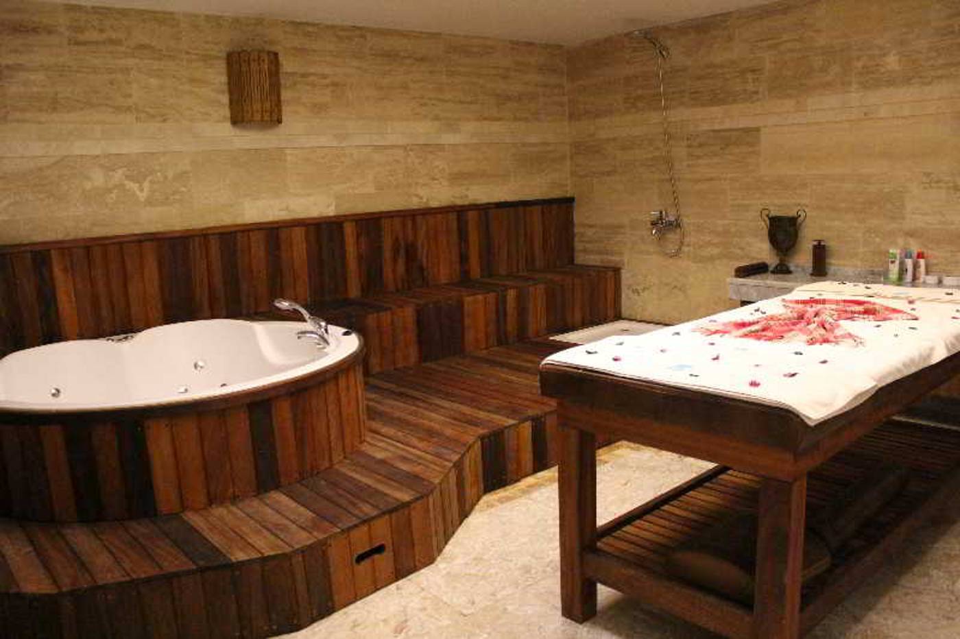 BC-Spa-Hotel-Sports-and-Entertainment-57