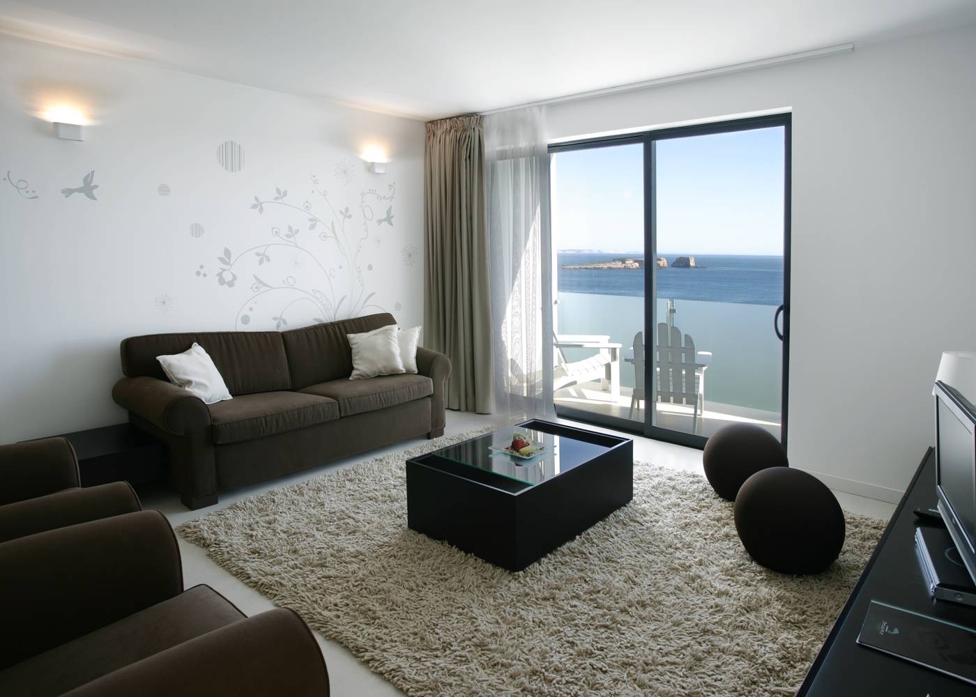 Memmo-Baleeira-Hotel-Room-21