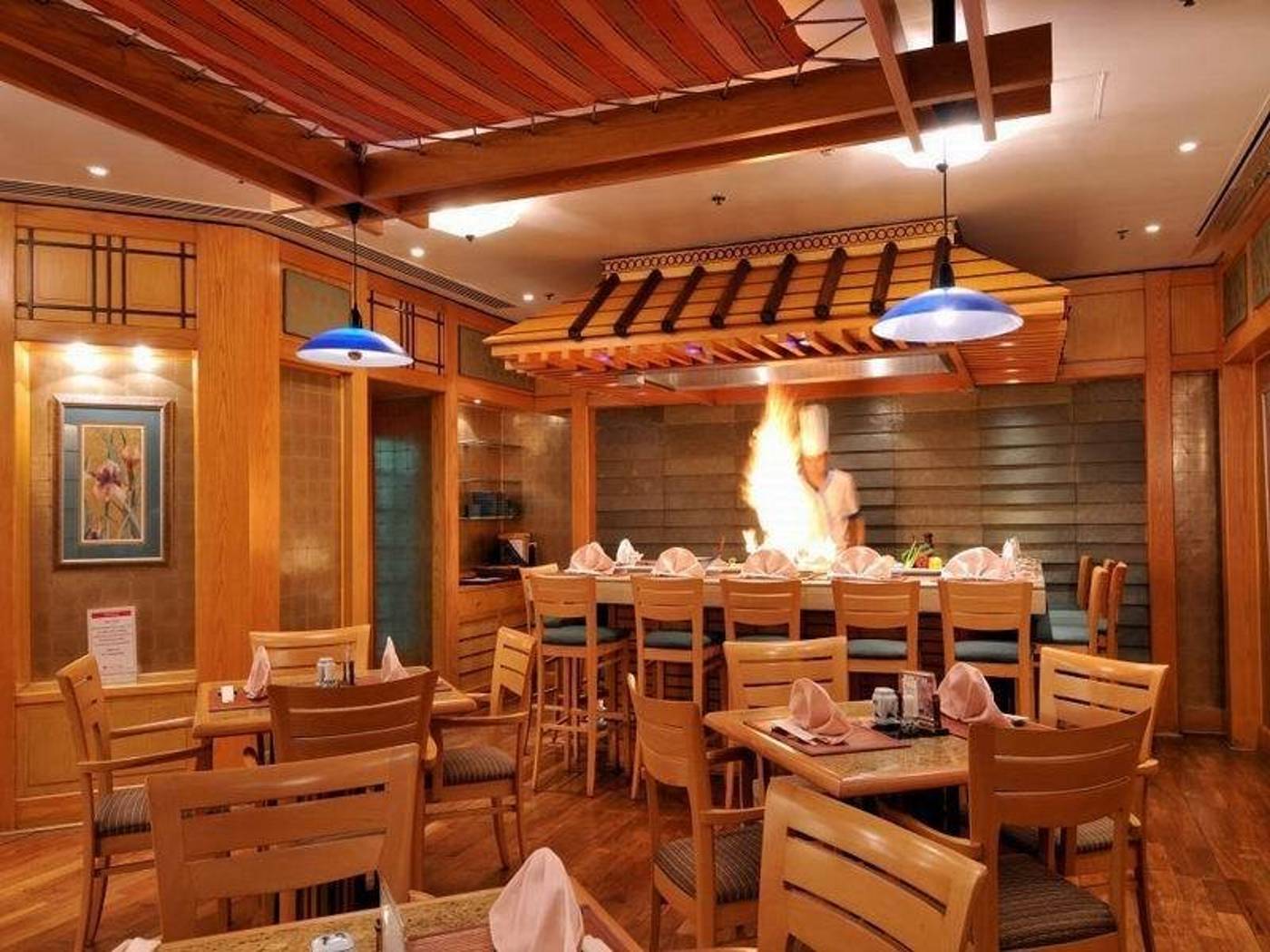 Ramada-Dubai-Bar-12