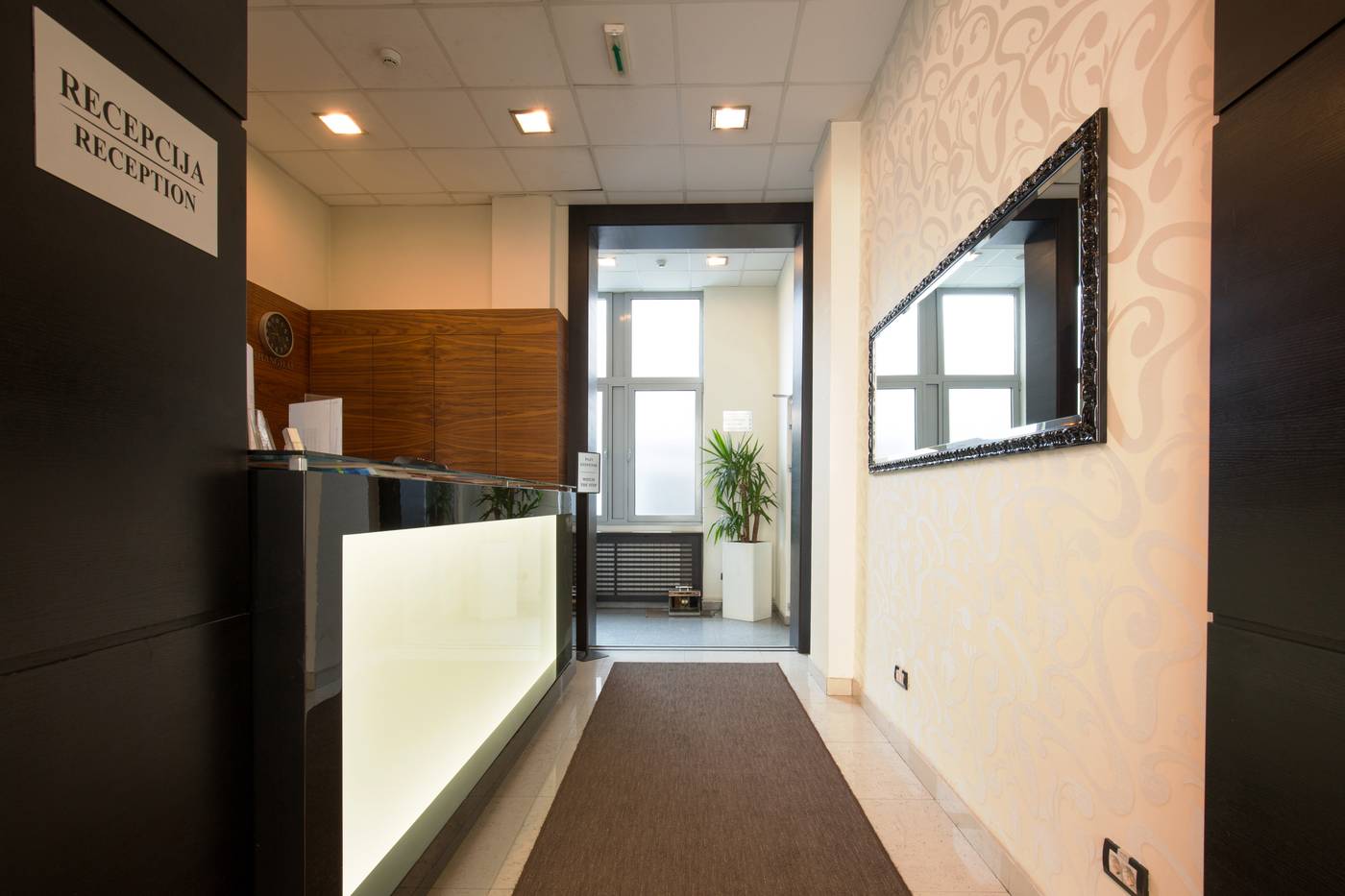 Garni hotel Nevski-Serbia-BEOGRAD-Lobby-5