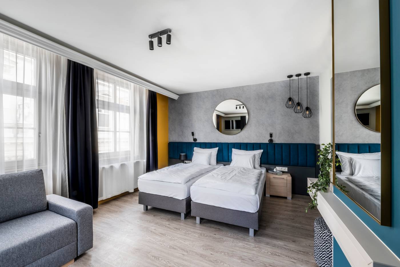 Cosmo-City-Hotel-Room-5