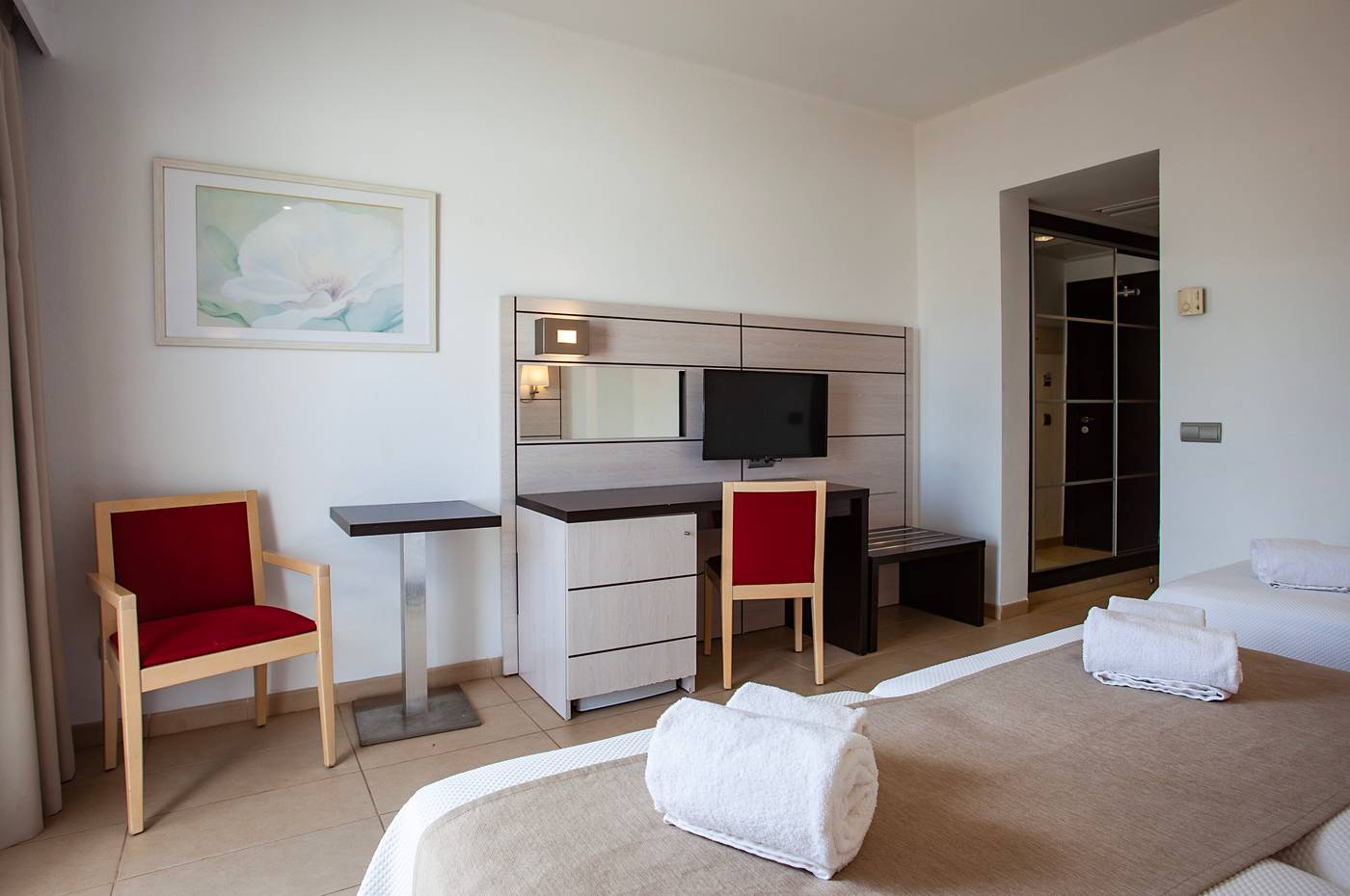 Puchet-Hotel-Room-48