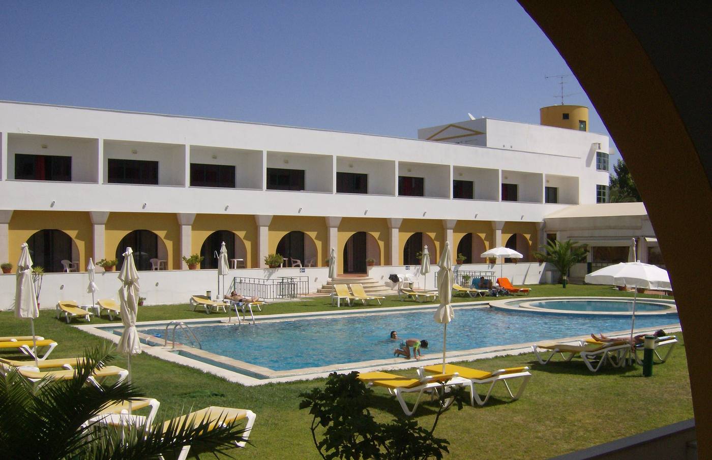 Dom Fernando-Portugal-EVORA-Pool-9