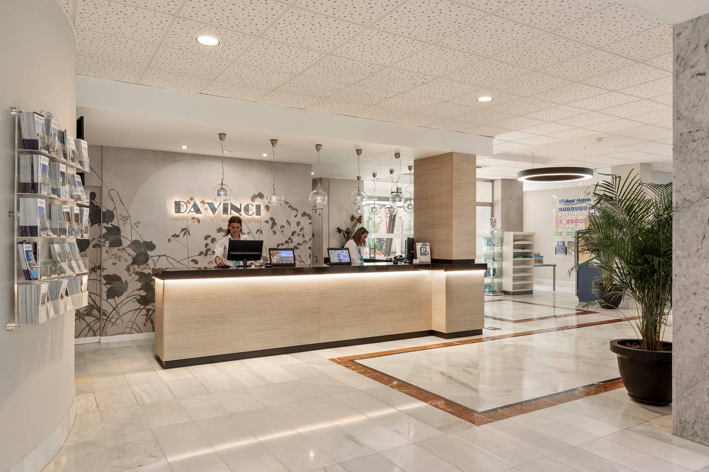 Aparthotel-Best-Da-Vinci-Royal-Lobby-36