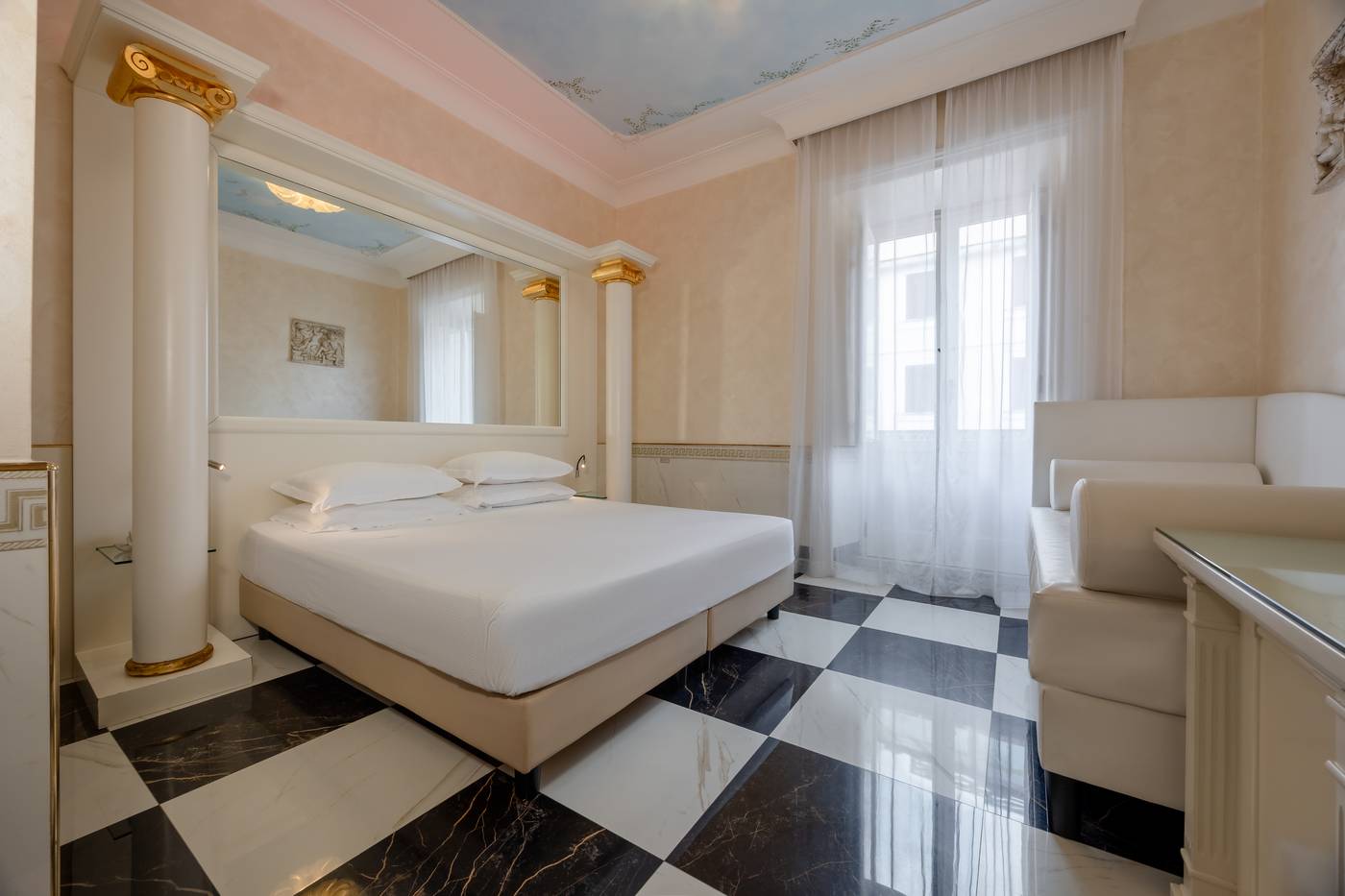 Palladium-Palace-Room-5