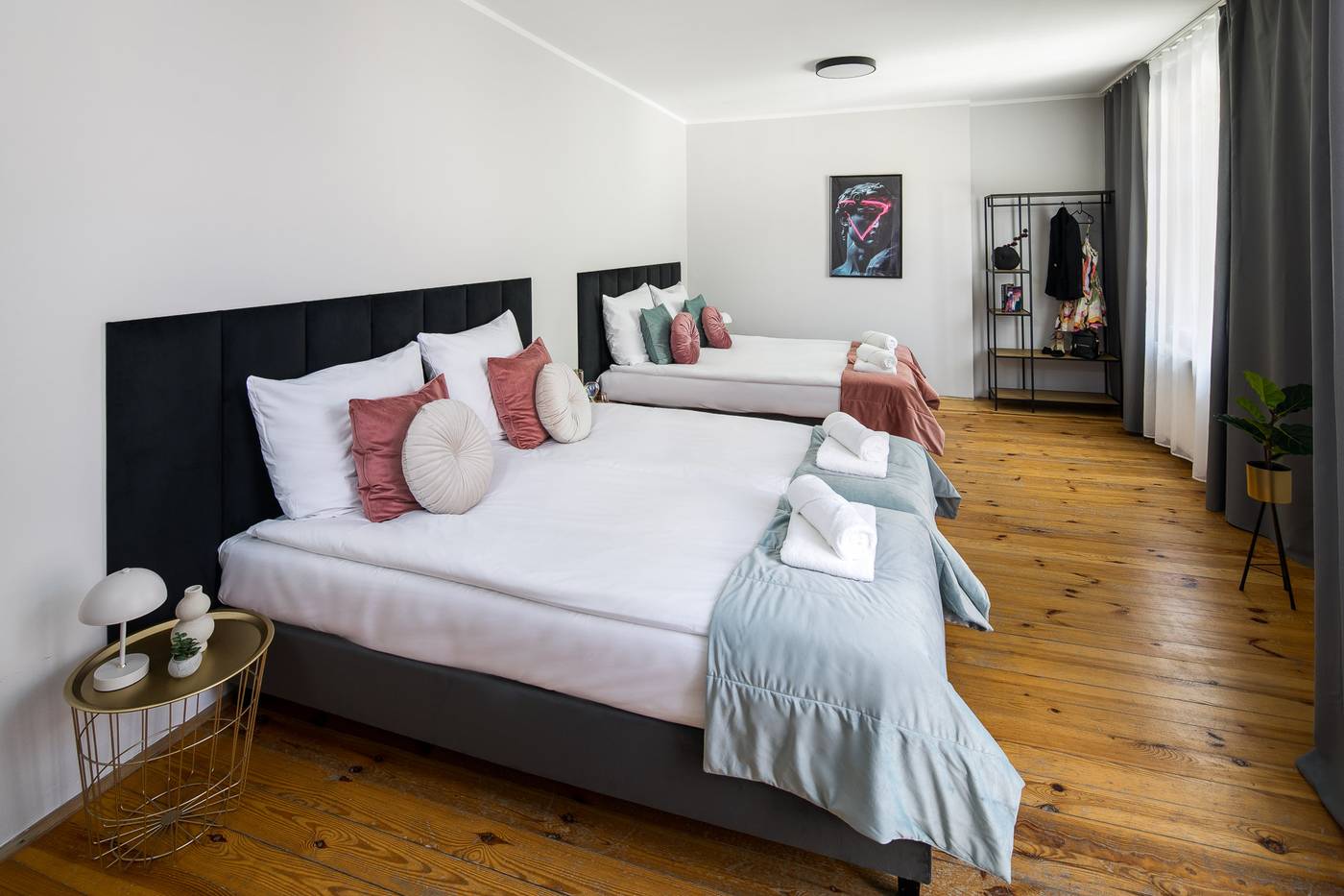 Green-Avenue-Apartments-Room-21