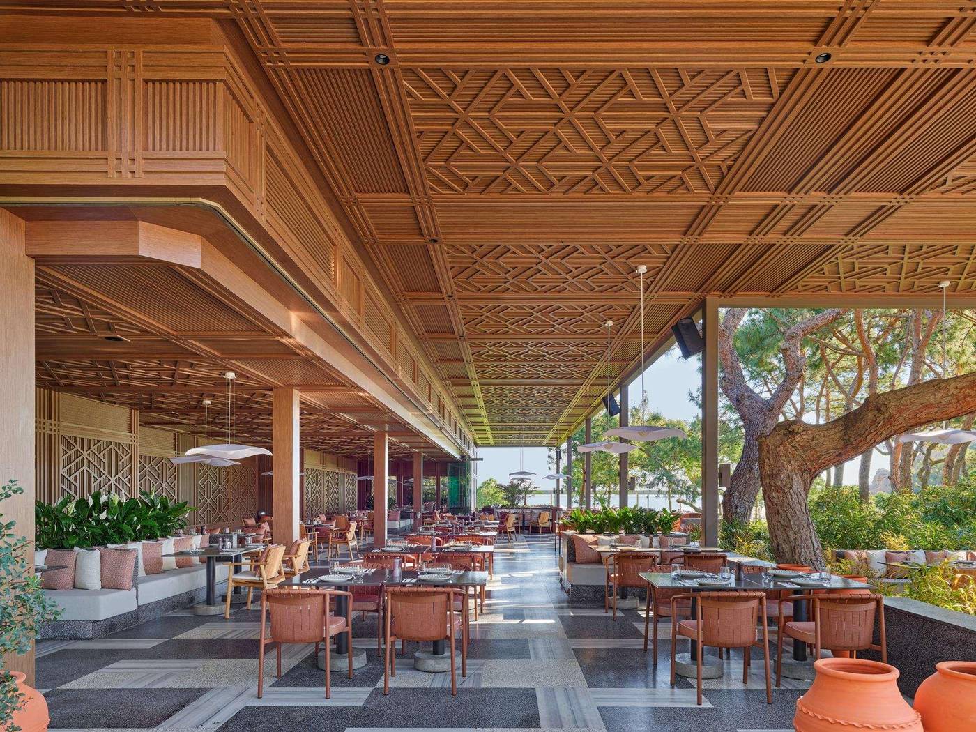 Maxx-Royal-Kemer-Resort-Bar-51