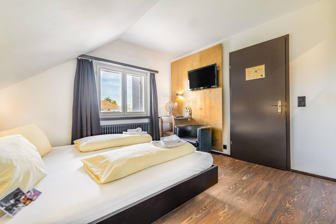 Ferus Hotel-Switzerland-EMMEN-Room-10