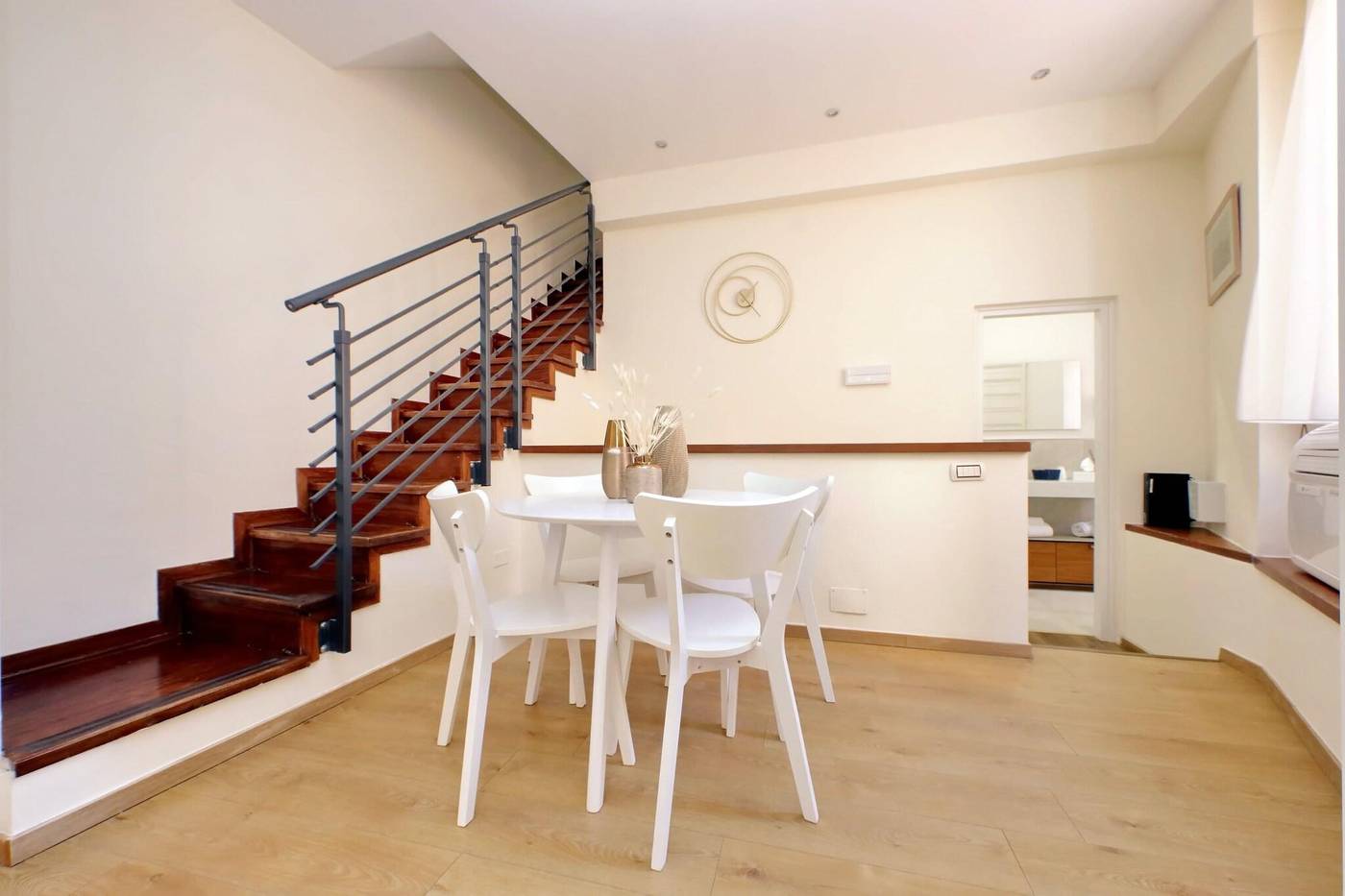 Trevi-Rome-Suite-Room-7