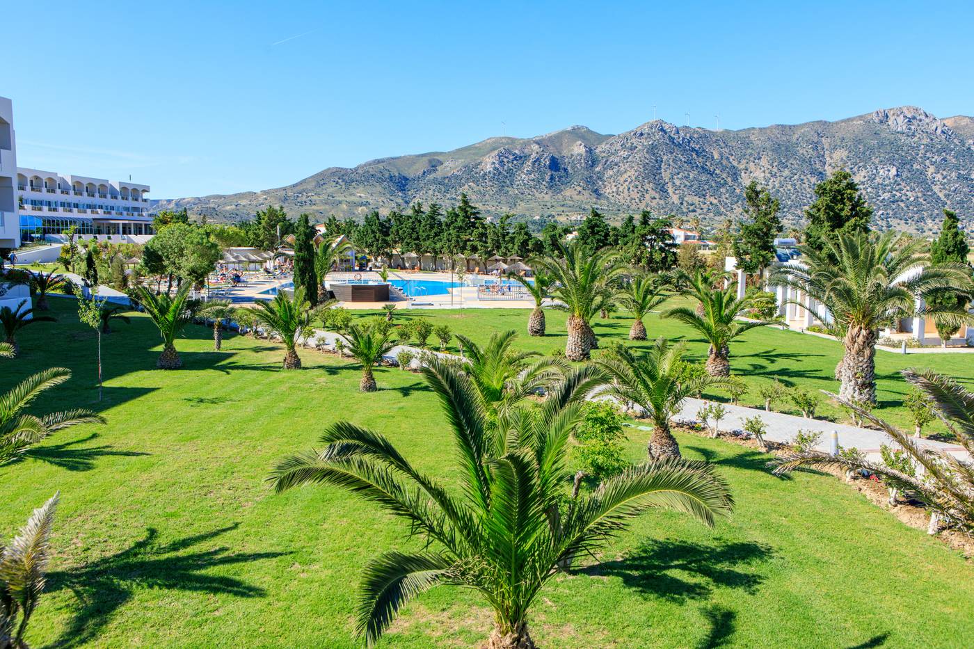 Sovereign-Beach-Hotel-General-view-4