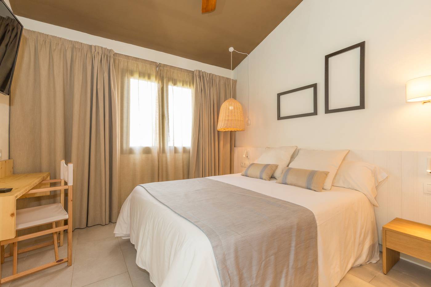 Mar-Hotels-Paradise-Club---Spa-Room-25