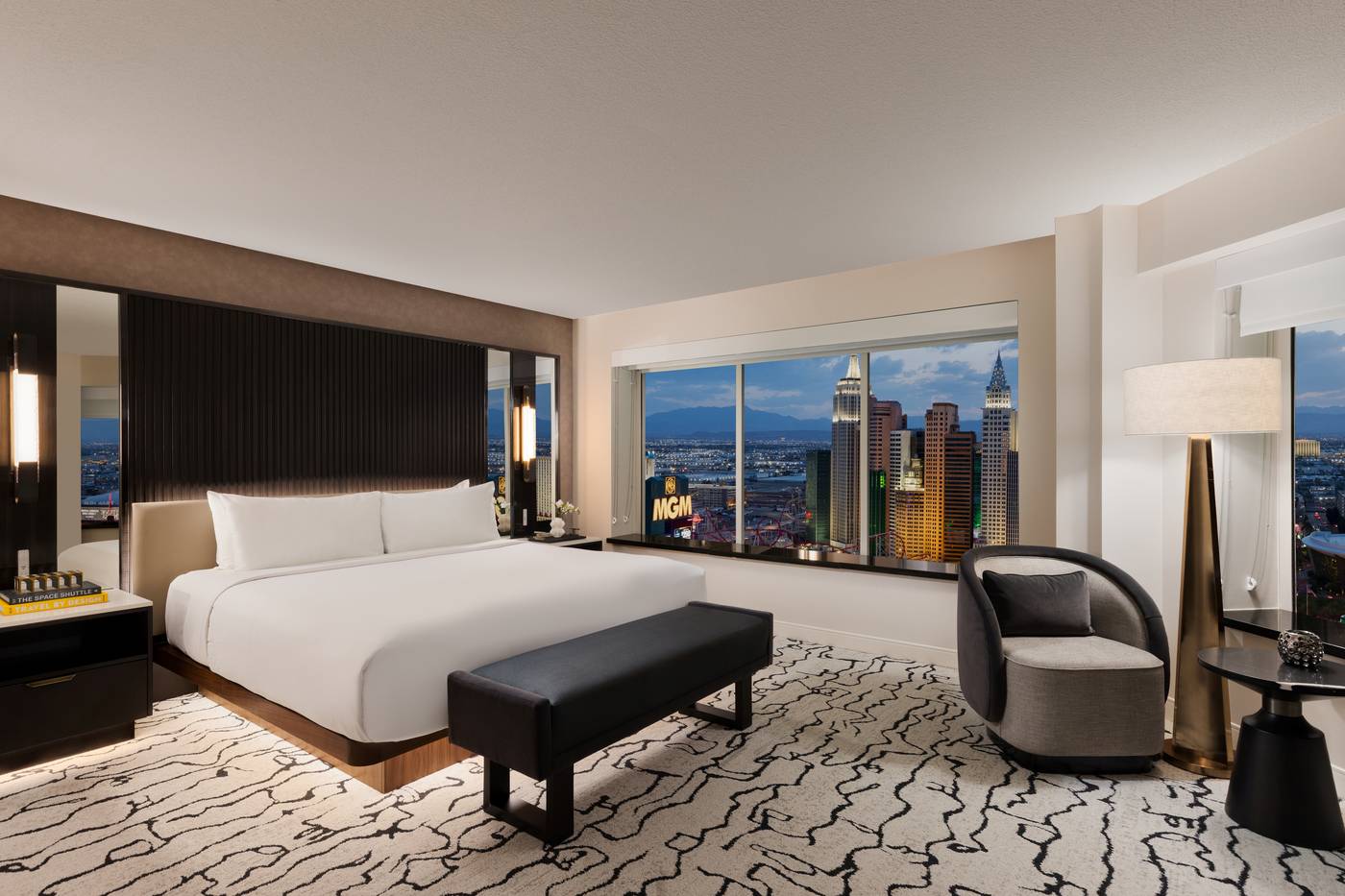 MGM-Grand-Hotel---Casino-Room-27