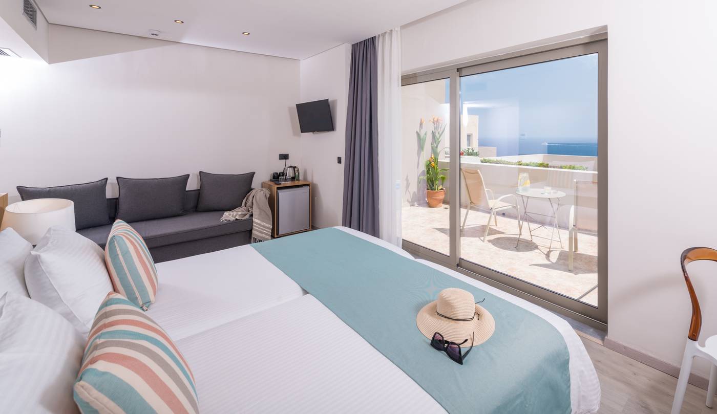 Athina-Palace-Resort---Spa-Room-27