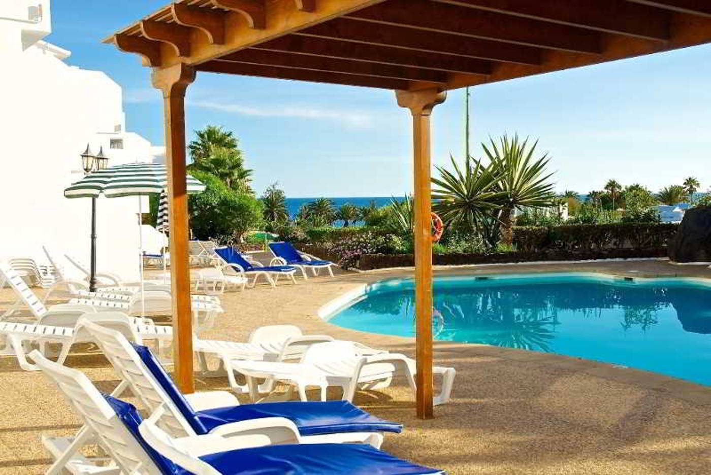 Camel-Spring-Pool-13