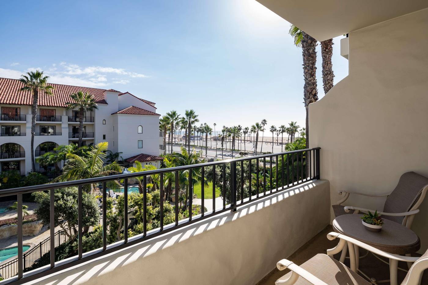 Hyatt-Regency-Huntington-Beach-Room-64