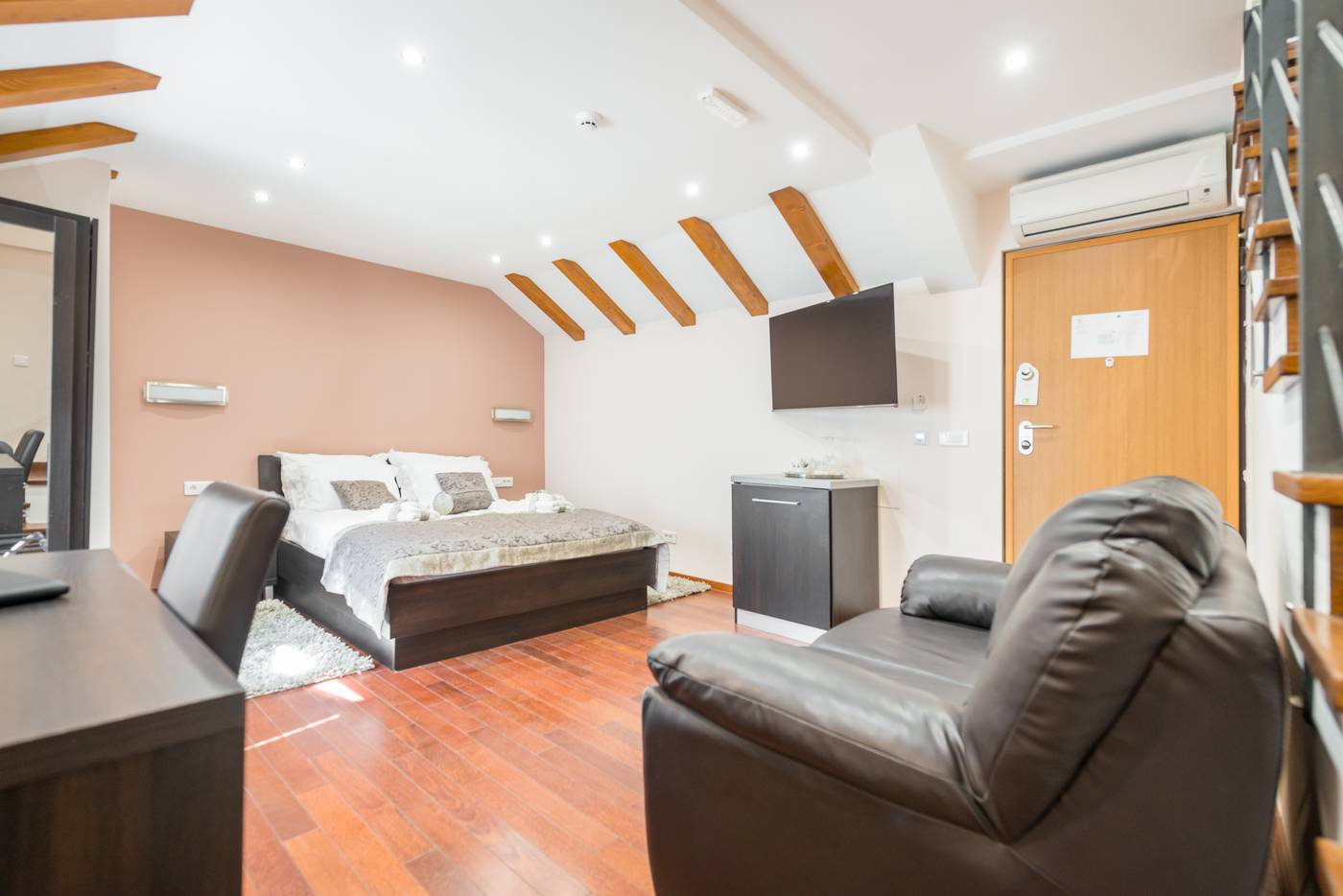 Palace-Suites-Heritage-hotel---Adults-Only-Room-12