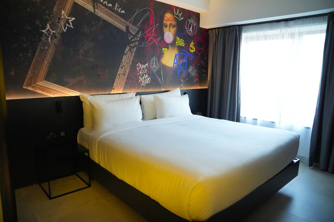 So-City-Hotel-Room-13