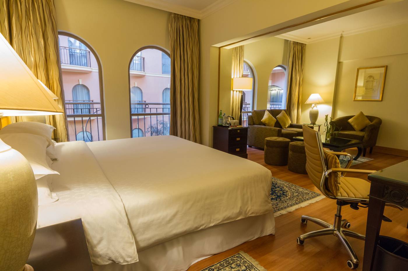 Grand-Excelsior-Deira-Hotel-Room-6