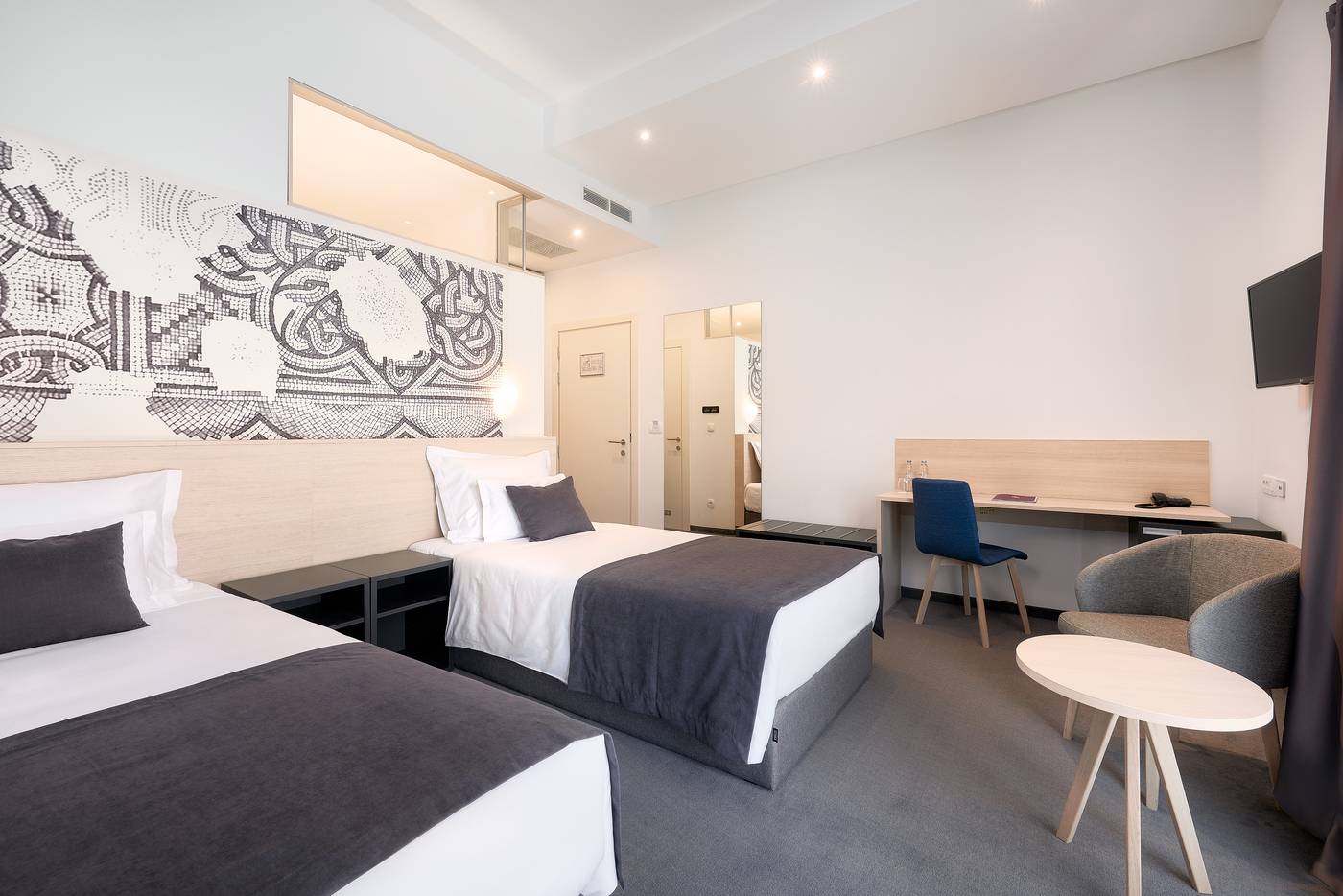 Salona-Palace-Room-25