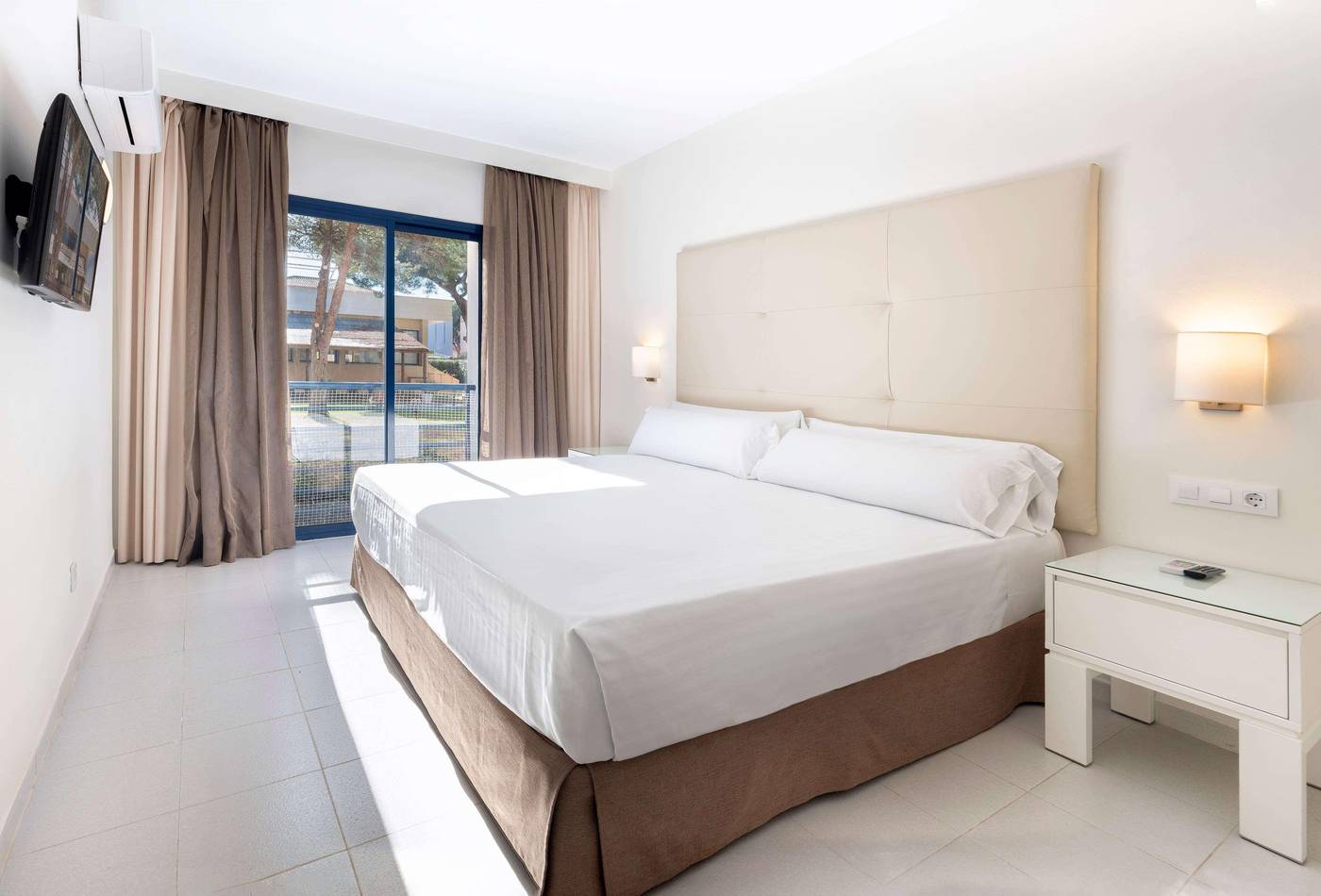 Sol-Sancti-Petri-Apartamentos-Room-31