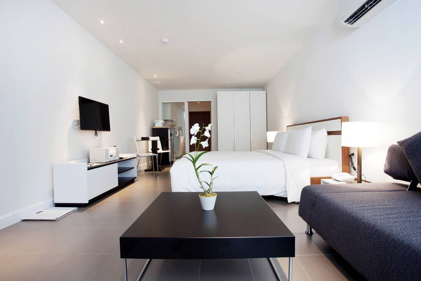 Nap-Patong-Hotel-Room-33