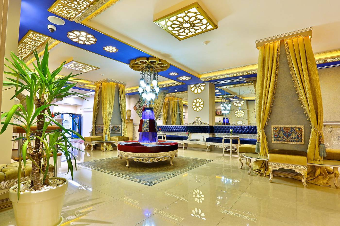 Edibe-Sultan-Hotel-Lobby-5